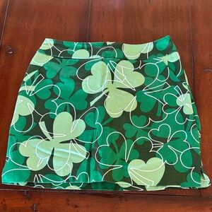NWOT LoudMouth Women’s Green Clover Golf Skort